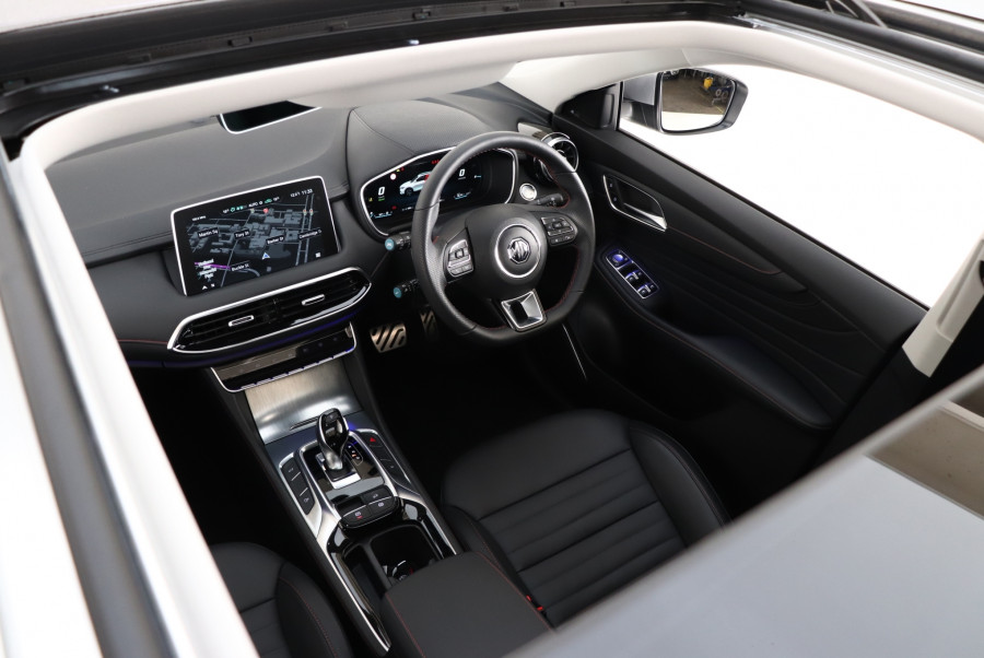 2025 MY23 MG HS Plus EV SAS23 Essence SUV Image 19