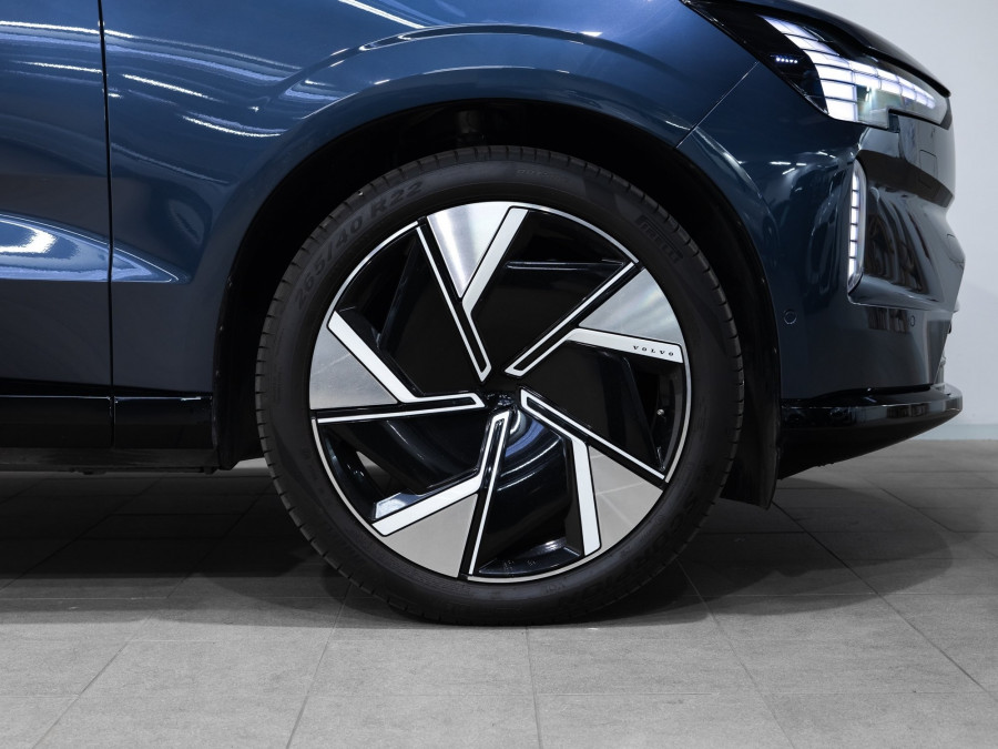 2026 Volvo EX90 No Series Ultra Twin Motor Performance SUV Image 4