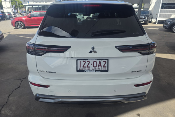 2025 Mitsubishi Outlander ZM Exceed SUV Image 6