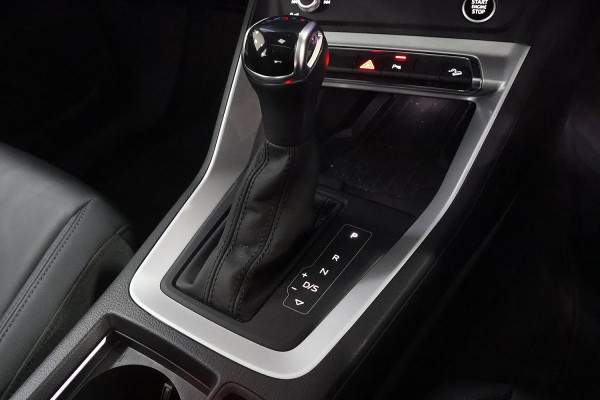 2022 MY23 Audi Q3 F3 35 TFSI SUV image 21