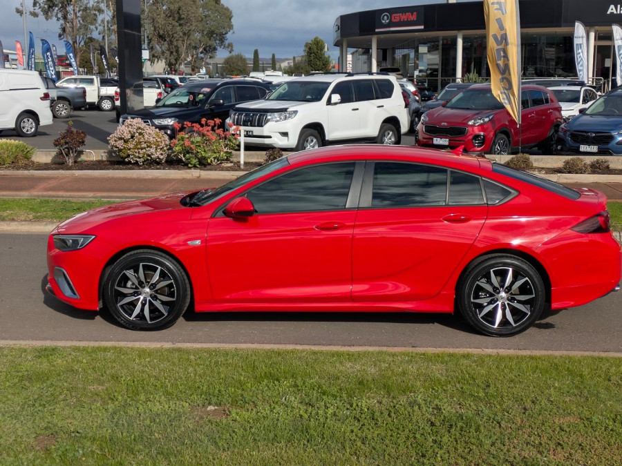 2018 Holden Commodore ZB RS Liftback Image 4