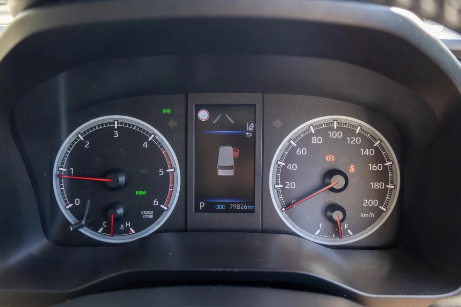 2022 Toyota HiAce GDH300R  Van Image 10