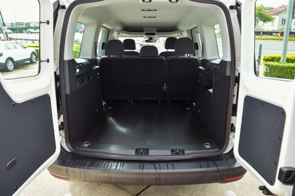 2026 Volkswagen Caddy 5 Crewvan Van Image 4