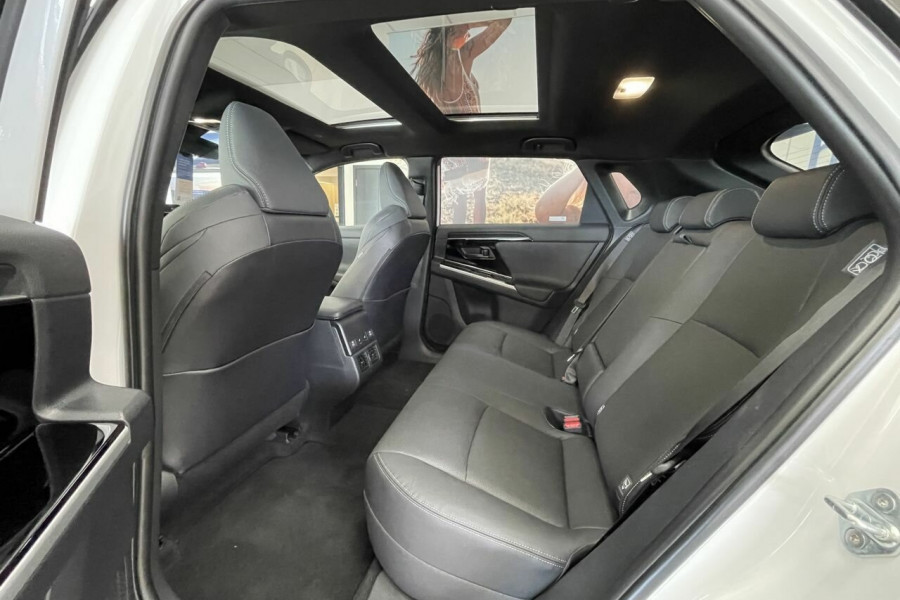 2023 MY24 Subaru Solterra E1-1 AWD Touring SUV Image 16