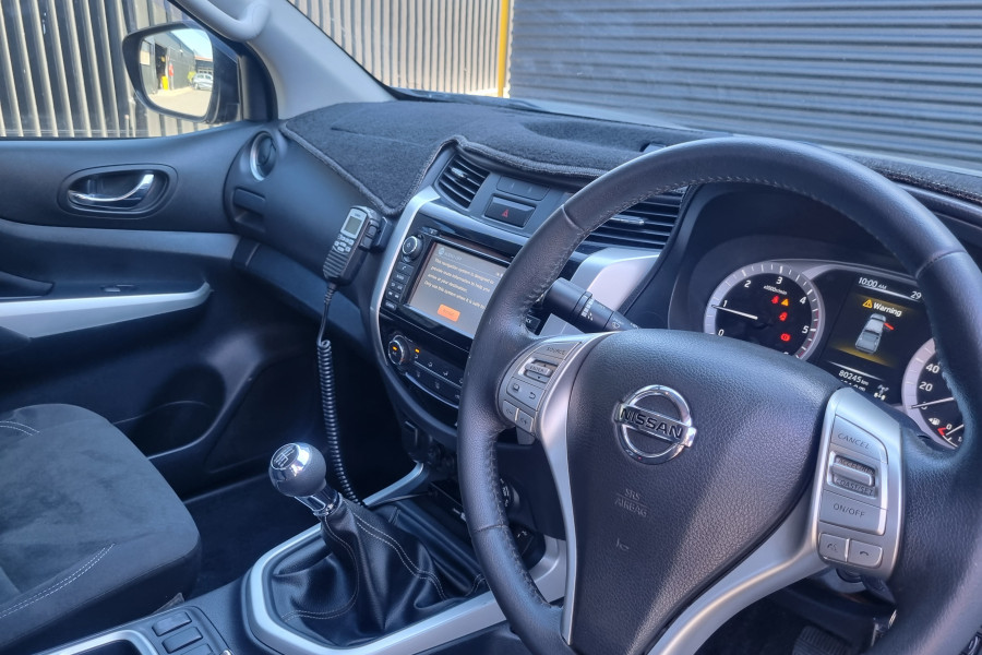 2017 Nissan Navara D23 ST King Cab Pickup Image 9