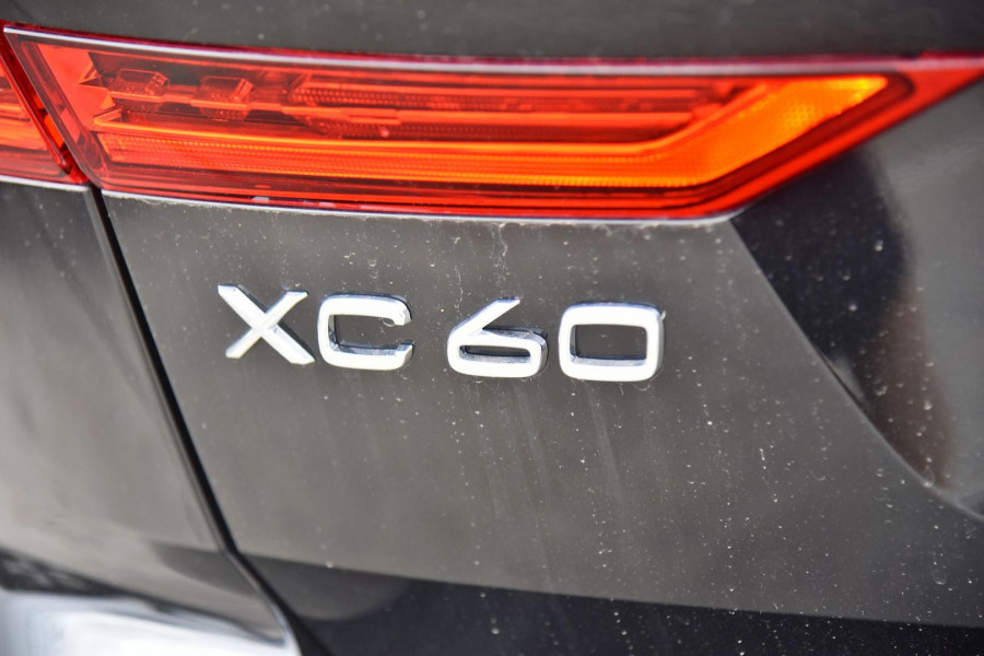 2023 Volvo XC60  Ultimate B5 Bright SUV Image 24