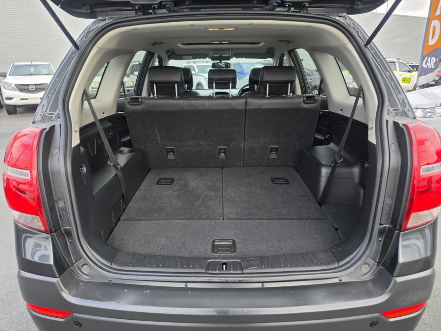 2017 MY18 Holden Captiva CG Active SUV Image 16