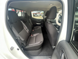 2024 Nissan Navara D23 ST-X Ute image 13
