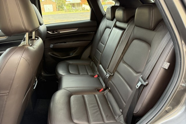 2018 Mazda CX-5 KF Series Akera SUV Image 3