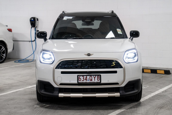 2026 MINI Countryman U25 SE Favoured SUV image 4