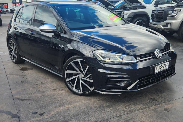 2020 Volkswagen Golf 7.5 R Hatch Image 1