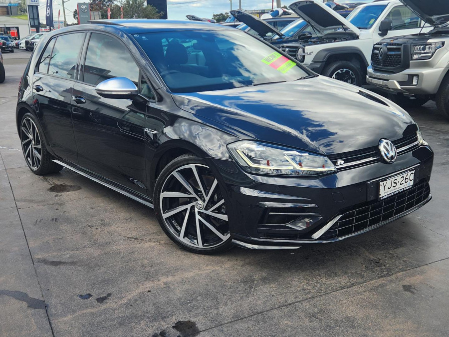 2020 Volkswagen Golf 7.5 R Hatch Image 1