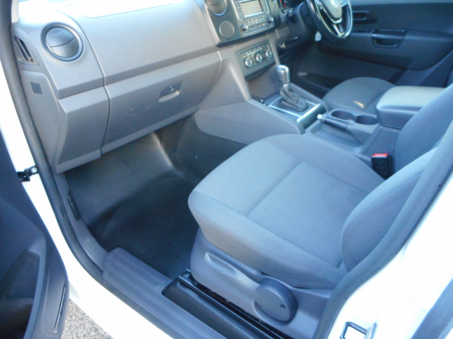 2015 Volkswagen Amarok Cab Chassis Image 12