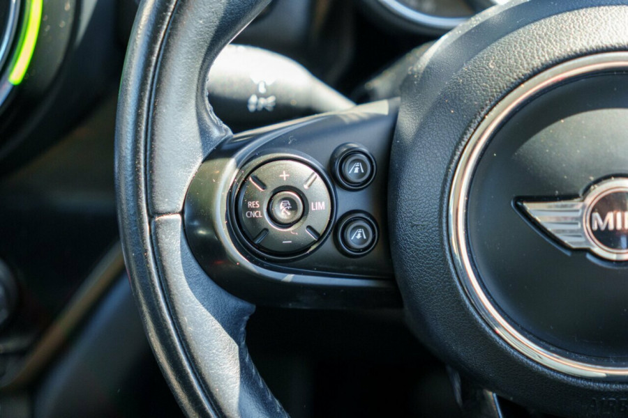 2017 MINI Countryman F60 Cooper Steptronic Wagon Image 12