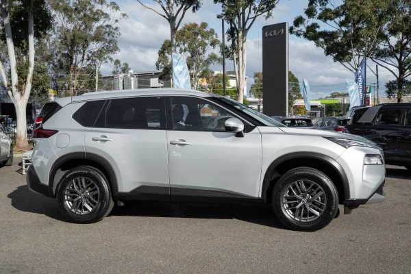 2023 Nissan X-Trail T33 ST SUV Image 3