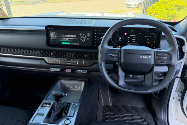 2025 MY26 Kia Tasman TK SX Cab Chassis Image 14