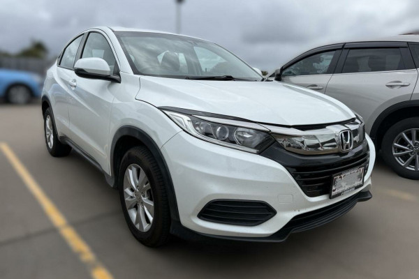 2019 Honda HR-V  VTi SUV Image 1