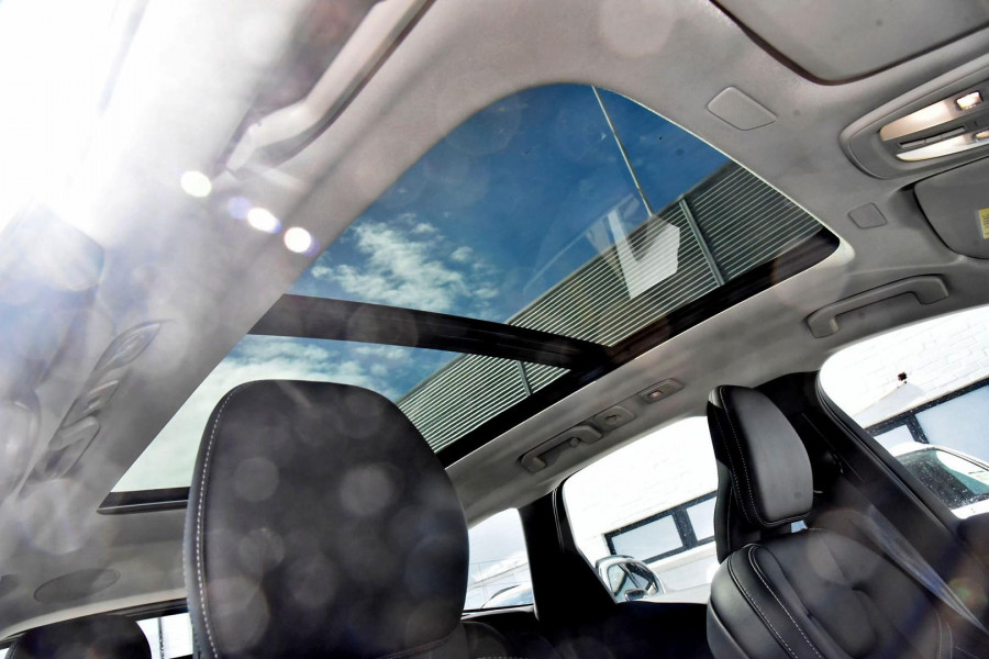 2023 Volvo XC60  Ultimate B5 Bright SUV Image 29