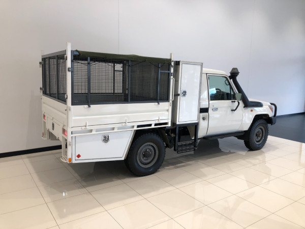 2009 Toyota Landcruiser VDJ79R Turbo Workmate 4x4 tipper
