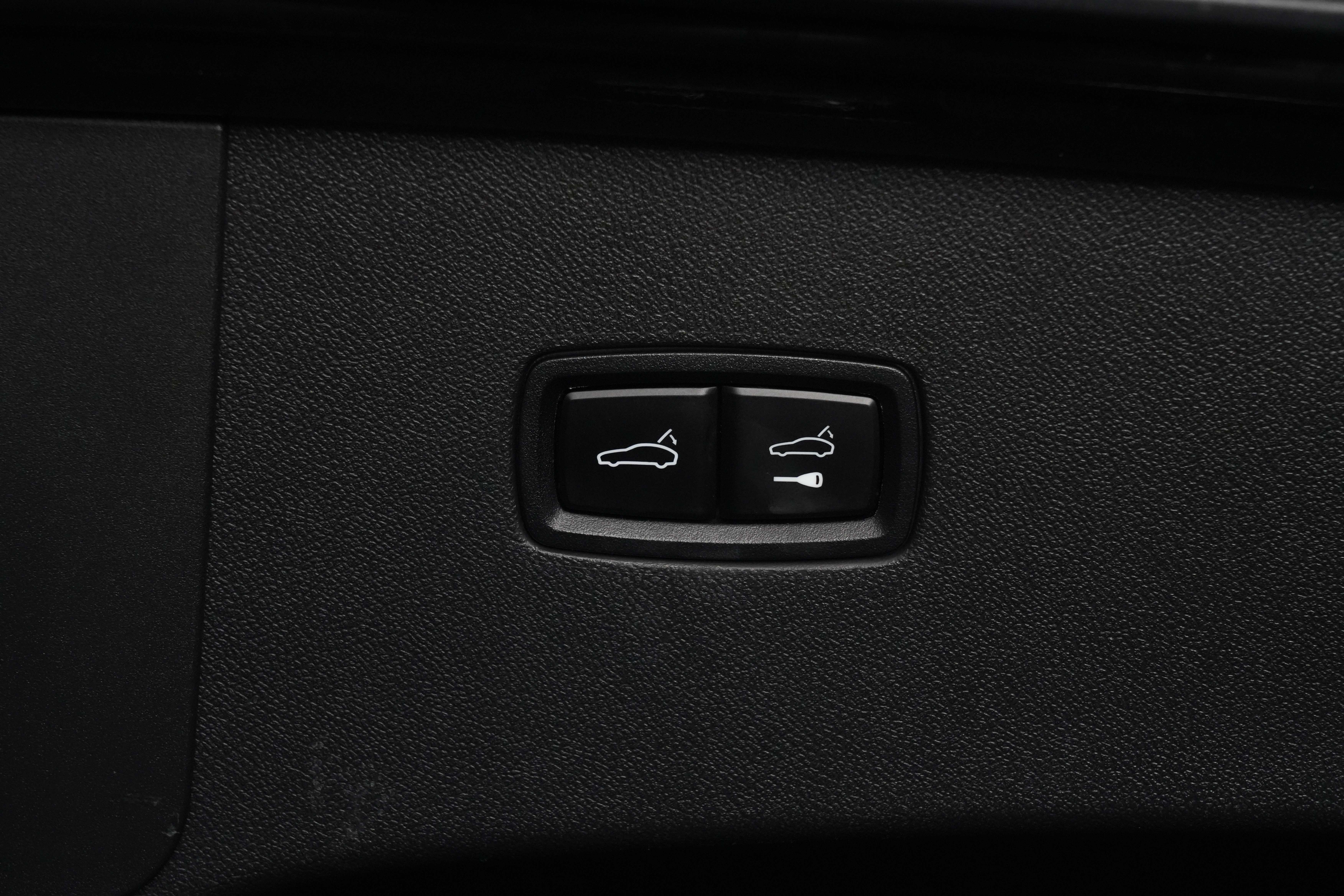 2022 Porsche Cayenne Turbo GT Coupe Image 30