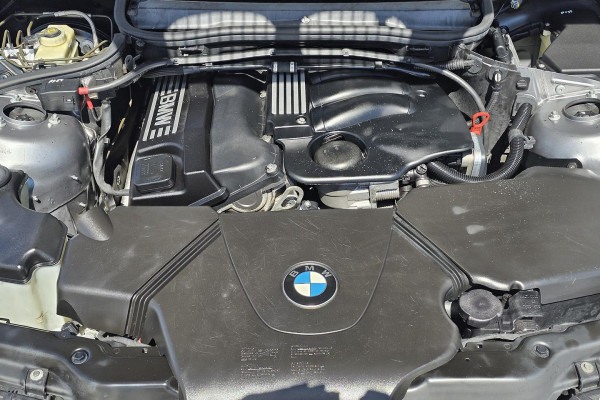 2004 BMW 3 Series E46 318i M Sport Sedan Image 23