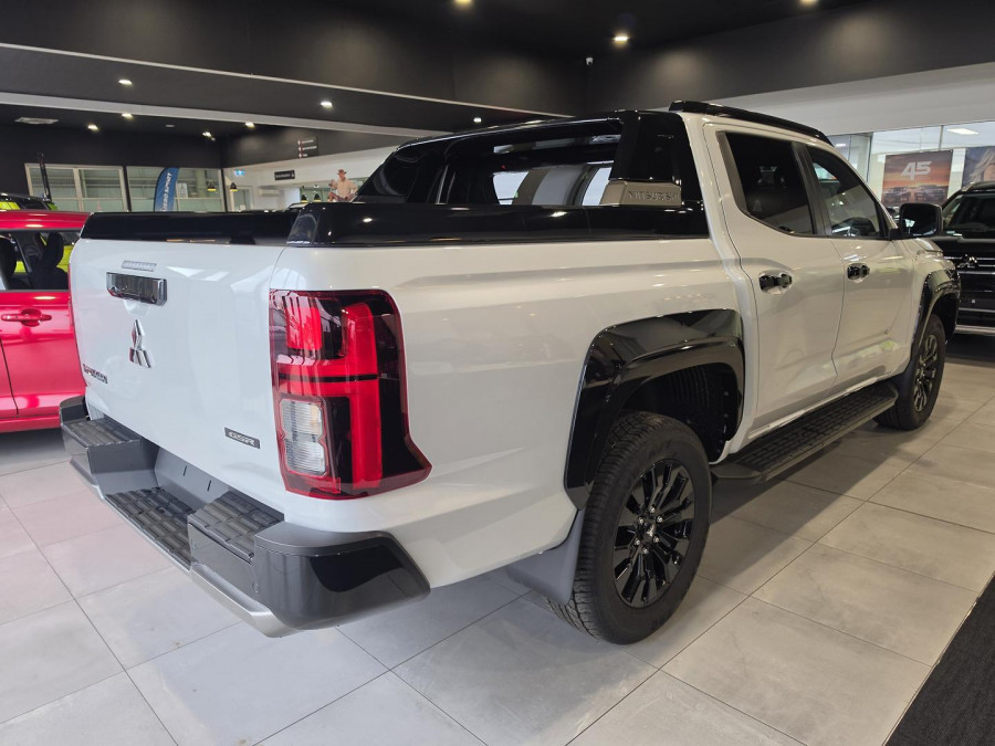 2026 Mitsubishi Triton MV GSR Ute Image 4