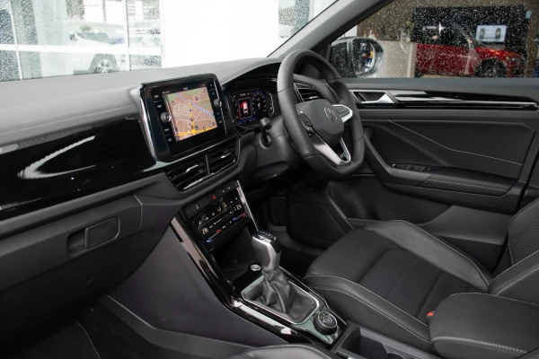 2025 MY26 Volkswagen T-Roc D11 140TSI R-Line SUV Image 8