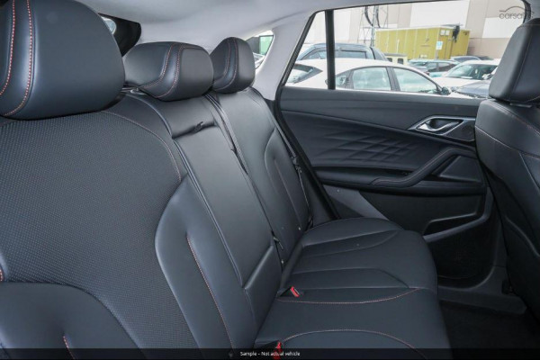 2025 MG HS AS33 Hybrid+ Excite SUV Image 6