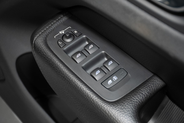2019 Volvo XC60 UZ D4 Momentum SUV Image 12