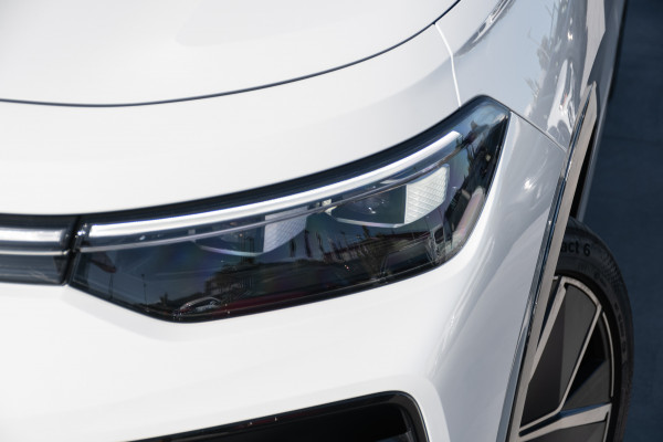 2025 MY26 Volkswagen Tayron R4 195TSI R-Line SUV Image 24
