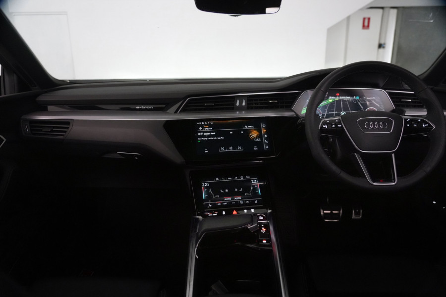 2024 Audi SQ8  GE e-tron SUV Image 33