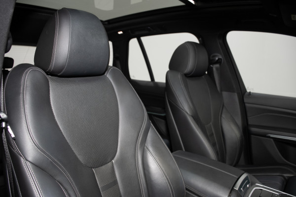 2022 BMW X5 xDrive30d SUV Image 4