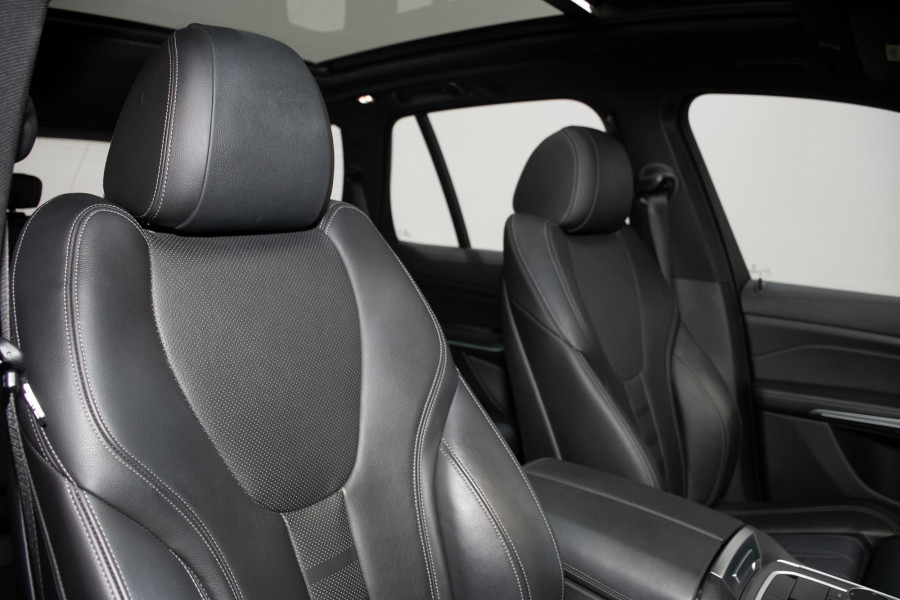 2022 BMW X5 xDrive30d SUV Image 4