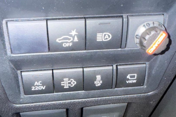 2025 Toyota HiLux GUN126R SR5 48V Ute Image 18