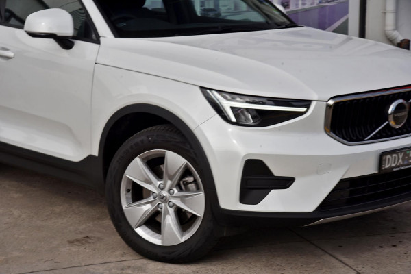 2024 MY25 Volvo XC40 XZ Plus B4 SUV Image 2