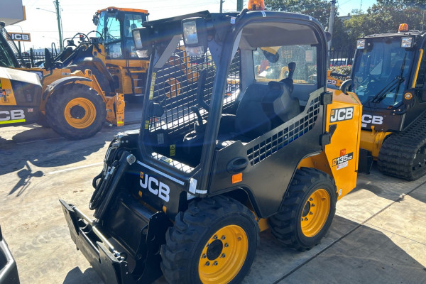 2025 JCB WHL SKID STEER LDR Wheeled Skidsteer Loader Image 2