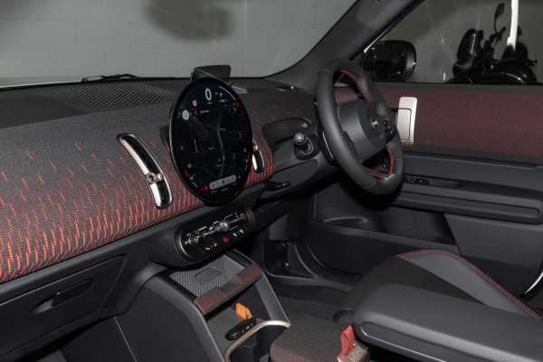 2026 MINI Countryman U25 S JCW Sport SUV image 8