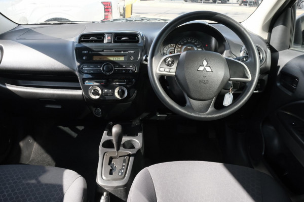2015 Mitsubishi Mirage LA ES Hatch Image 7