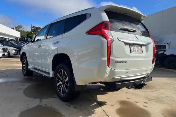 2019 Mitsubishi Pajero Sport QE GLS SUV Image 5