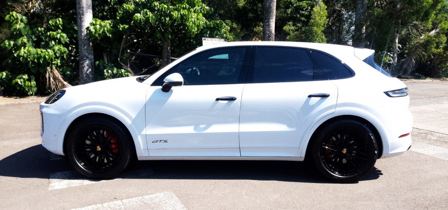 2024 Porsche Cayenne 9YA II GTS SUV Image 10