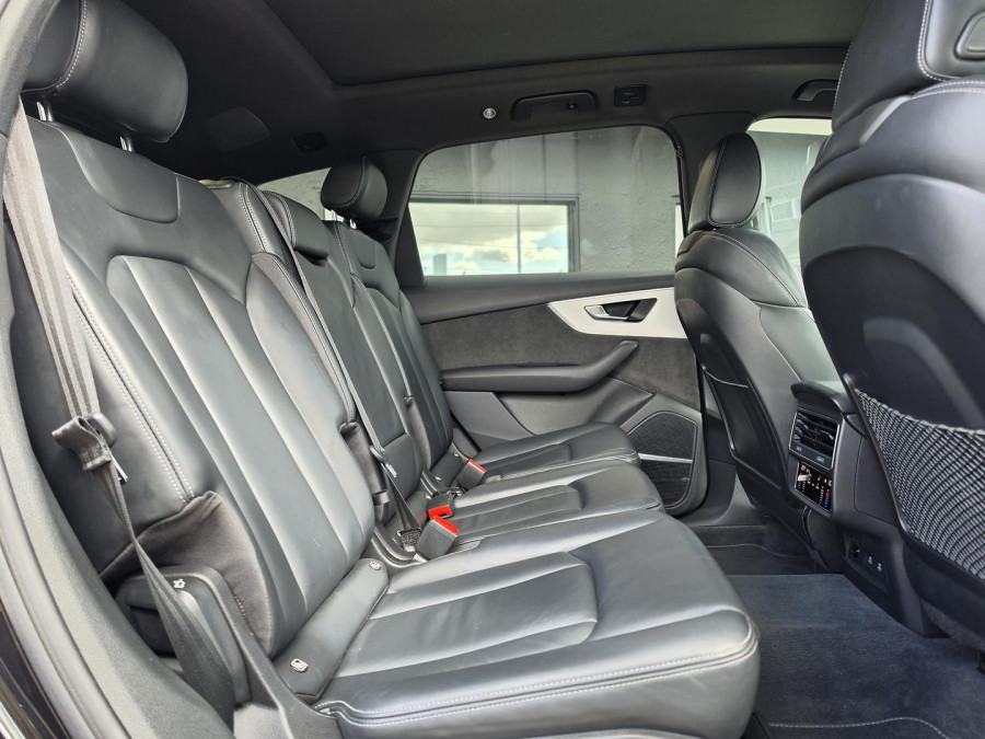 2022 Audi Q7 4M 55 TFSI S line SUV Image 19