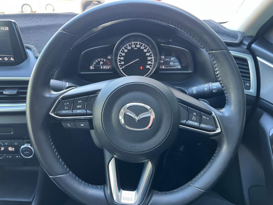 2017 Mazda 3 BN5236 SP25 Sedan Image 19