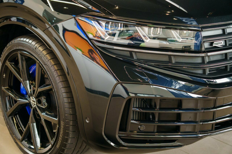 2025 Volkswagen Touareg RC R SUV Image 6