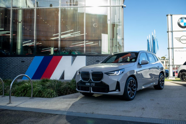 2025 BMW X3 G45 20 xDrive SUV image 10