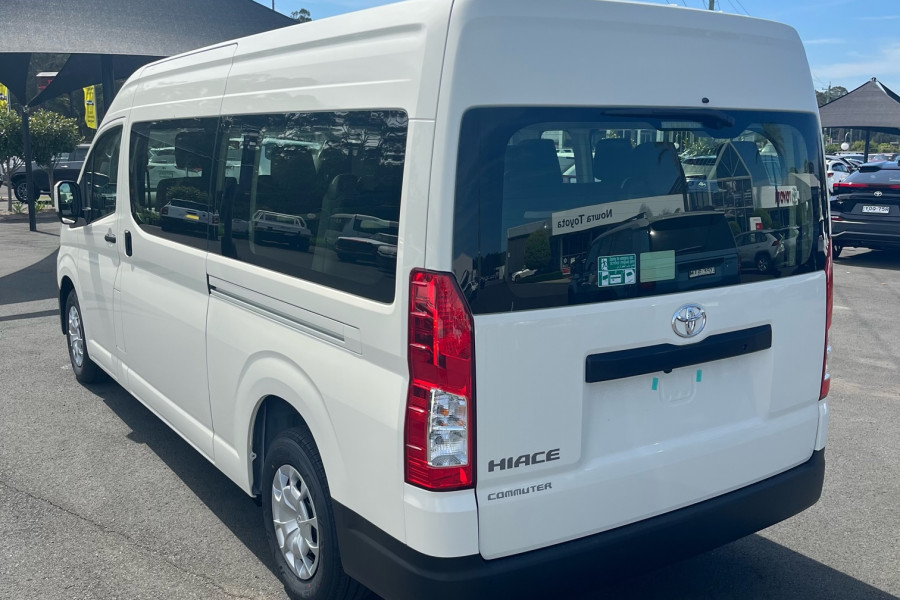 2025 Toyota HiAce GDH322R Commuter Bus Image 8