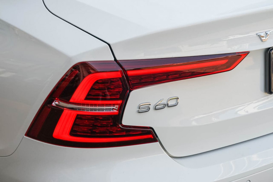 2019 MY20 Volvo S60 Z Series T5 R-Design Sedan Image 18