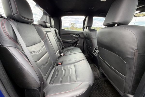 2023 Isuzu D-MAX RG X-TERRAIN Ute Image 13