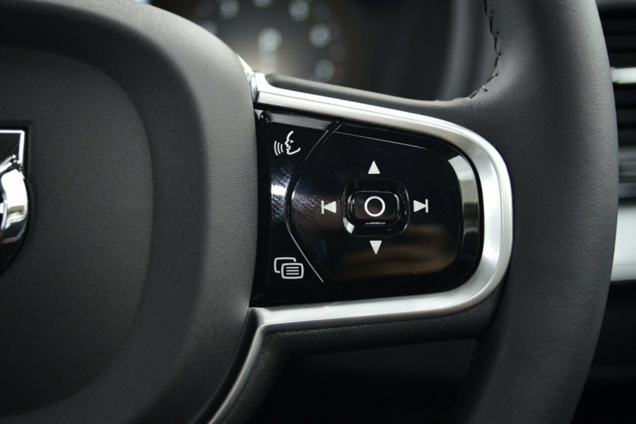 2019 MY20 Volvo XC90 L Series T6 Momentum Suv Image 15