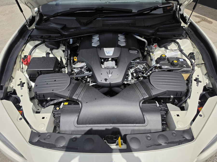 2020 Maserati Ghibli M157 GranLusso Sedan Image 33