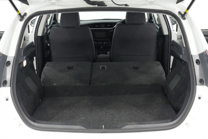 2017 Toyota Corolla ZRE182R Ascent Hatchback Image 23